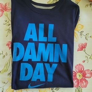 Nike Large Regular Fit T-Shirt